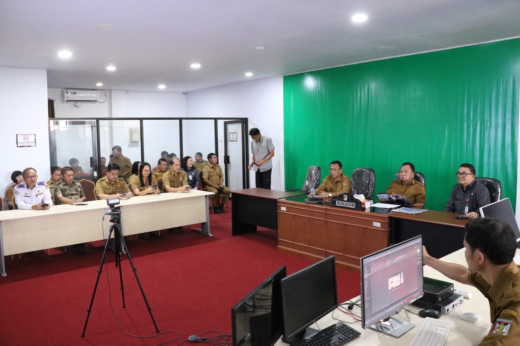 Pemkab Minahasa Tegaskan Komitmen Kendalikan Inflasi dalam Rakor Bersama Wamendagri