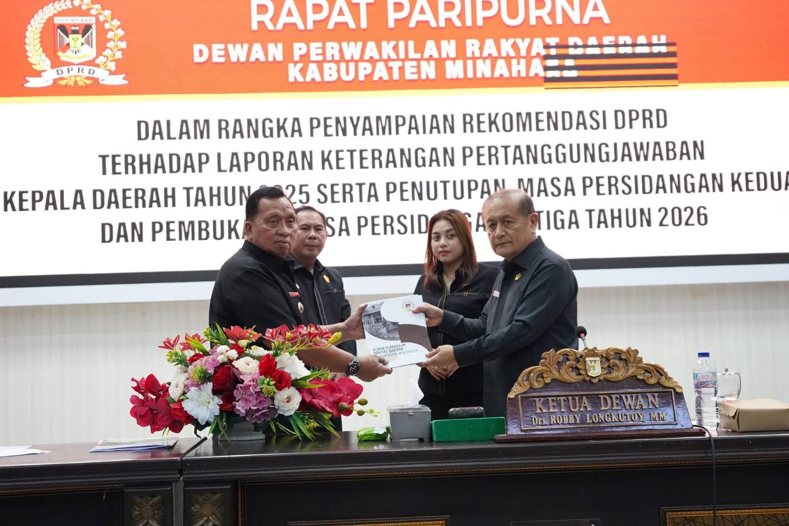 Bupati Robby Dondokambey Hadiri Rapat Paripurna Penyampaian Rekomendasi LKPJ 2025