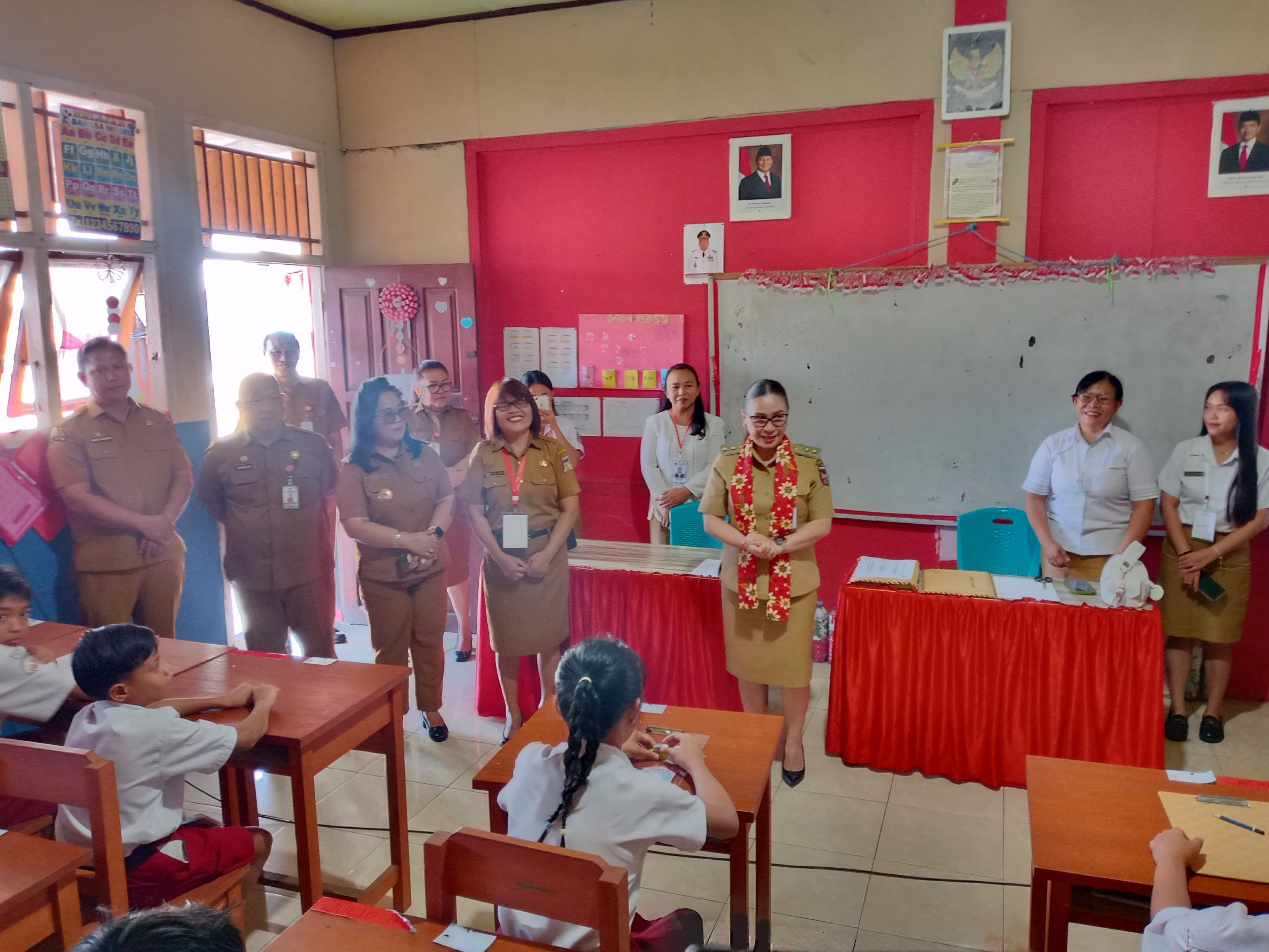 Wabup Vanda Sarundajang Buka Soal USAJ di SD Katolik Sta Marietha Tataaran 2 Tondano